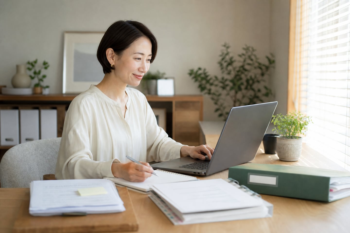 案件別の資料と会話をプロジェクトに整理してChatGPTを使う在宅ワーカー
