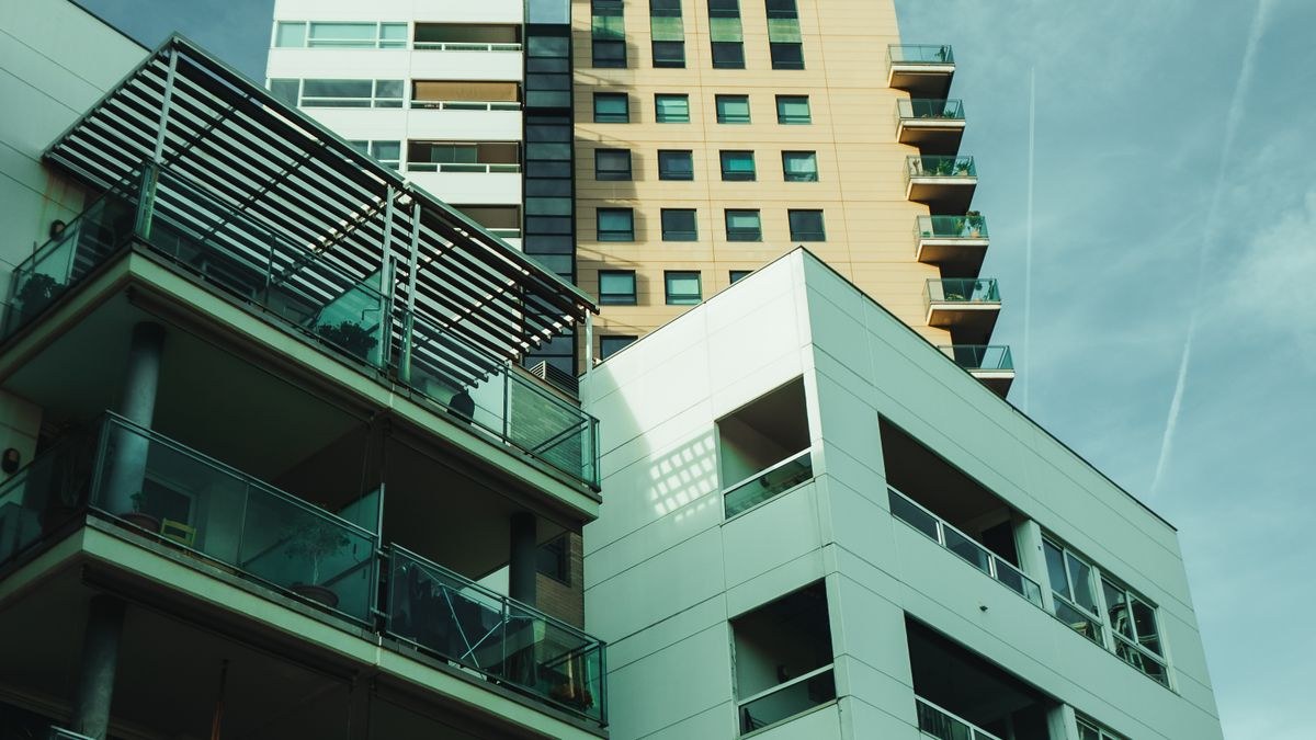 都市部のマンションの外観