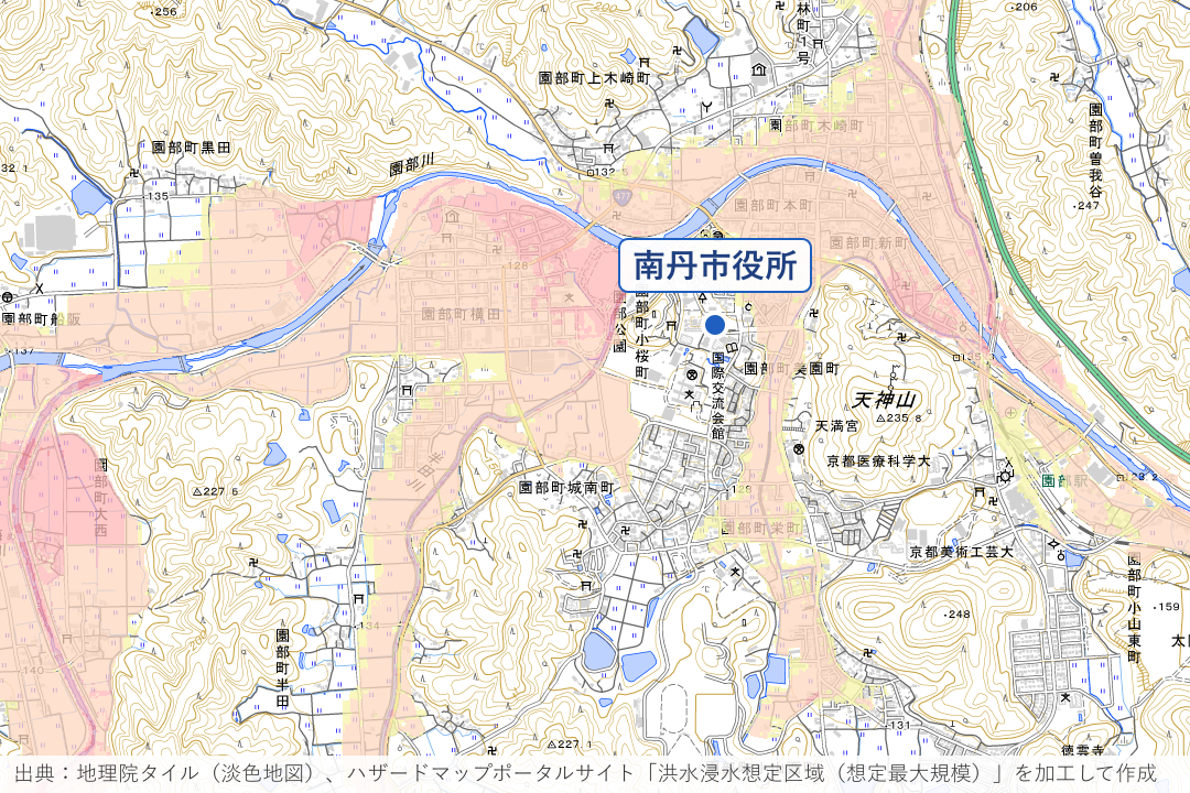 園部川沿いの園部町横田・本町周辺の洪水浸水想定区域を重ねた地図