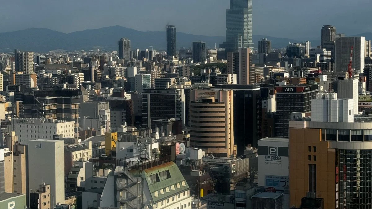 大阪市の市街地と高層ビル
