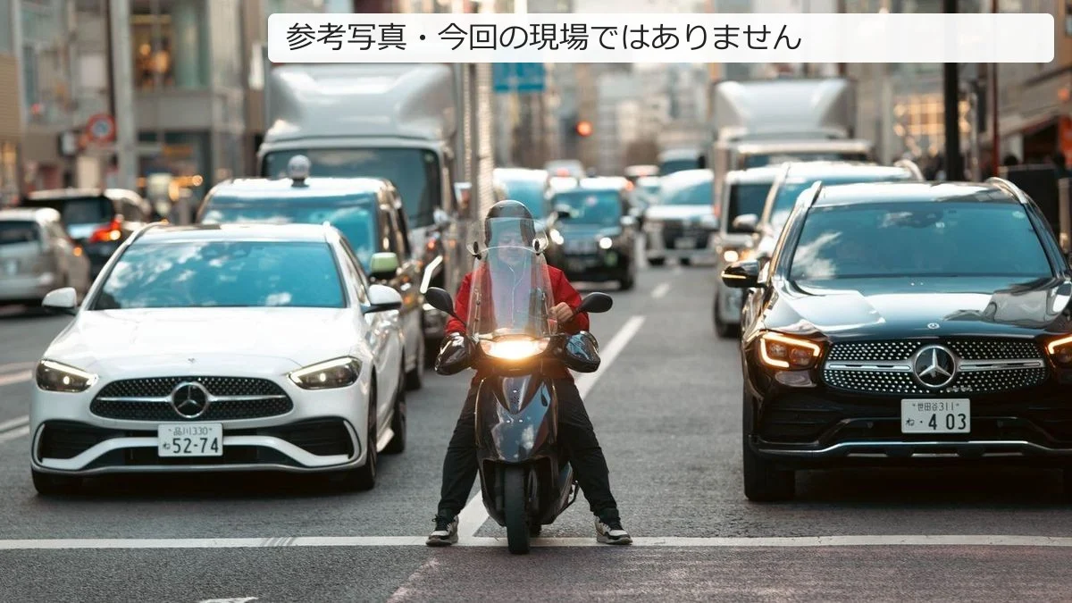 日本の道路の参考写真。周南市大河内の事故現場ではありません